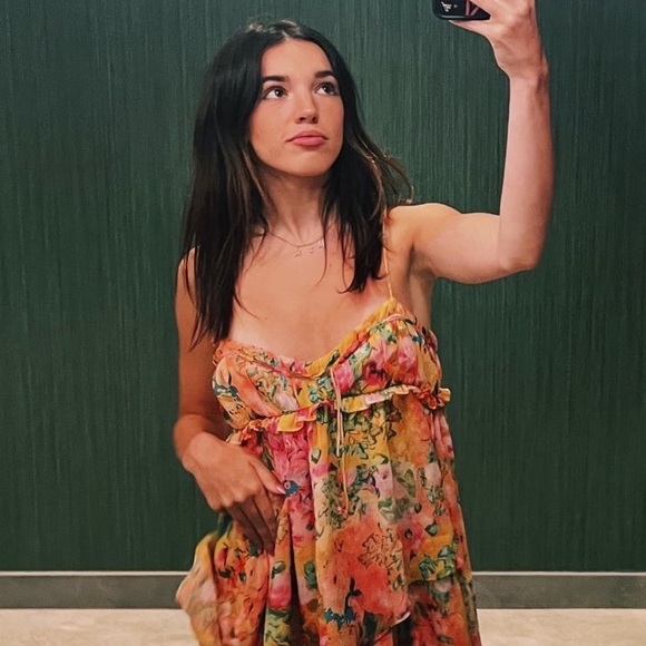 Meet your Posher, Michaela - Picture 1 of 1